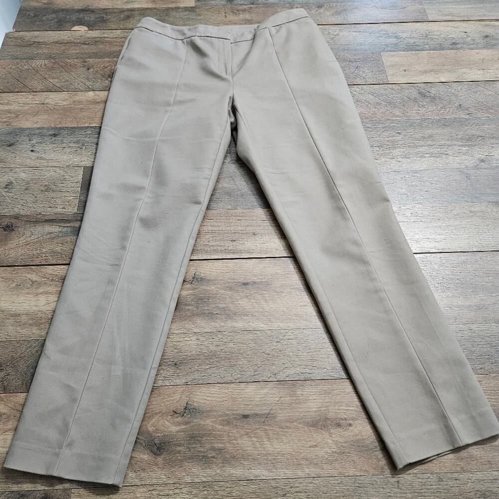 Chico's So Slimming Ankle Pants Khaki Medium Slacks Career Workwear Normcore